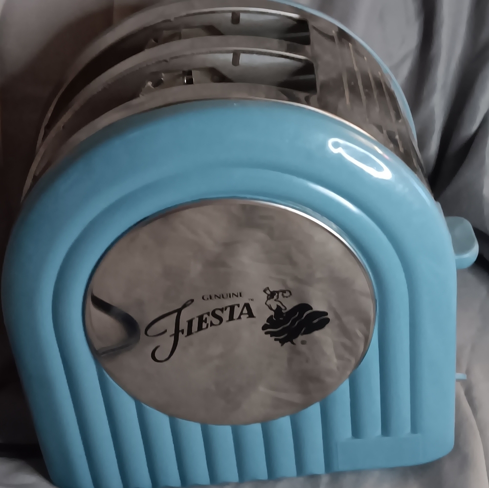 Vintage fiesta toaster